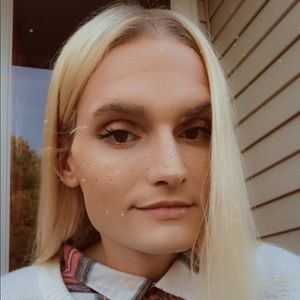 Meet your Posher, Bella